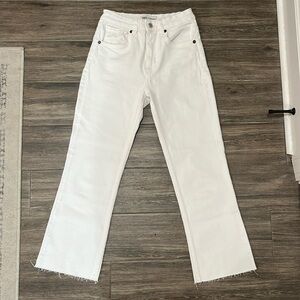 Zara White Ankle Cut High Rise Jeans